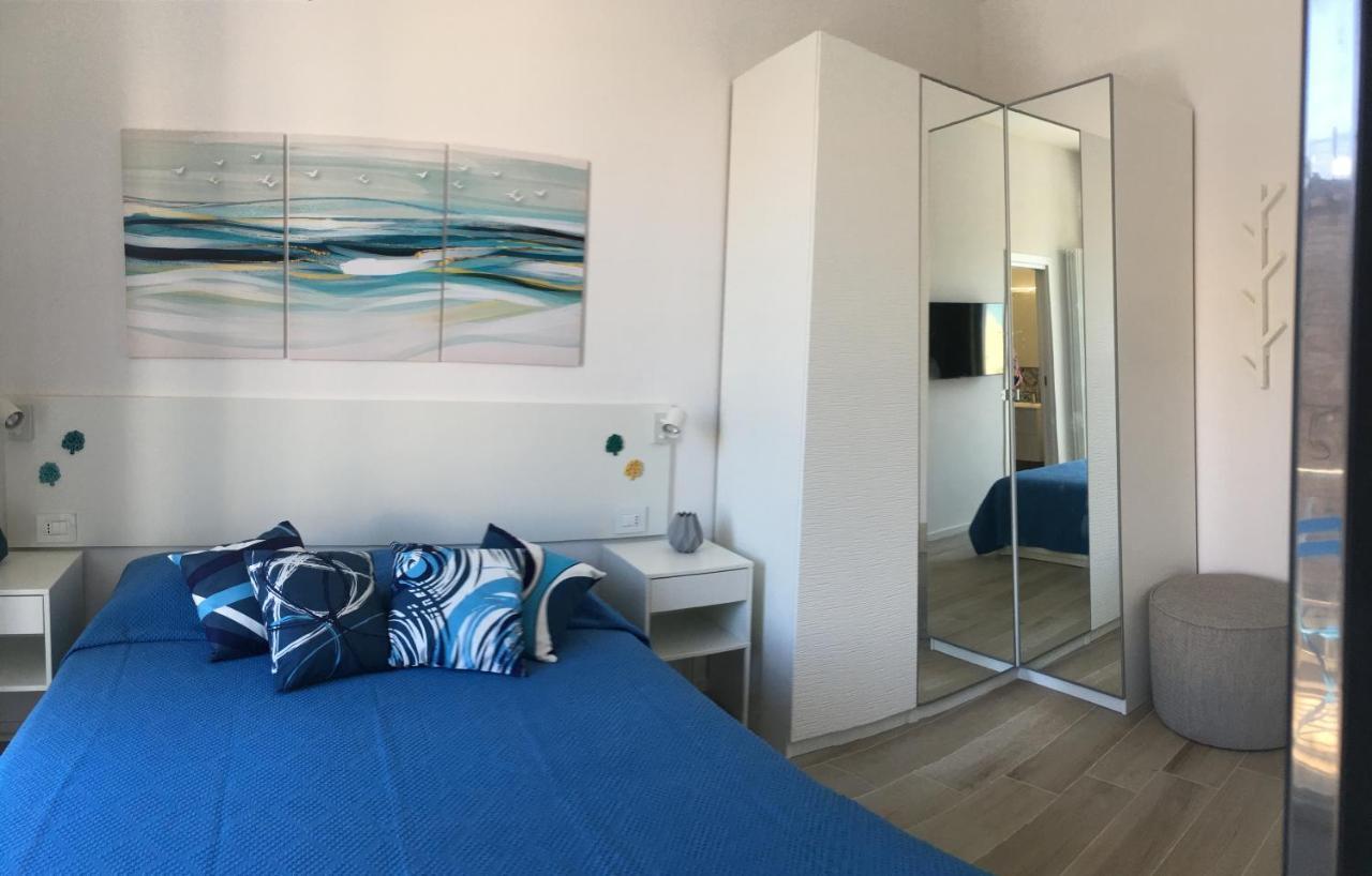 Ferienwohnung La Terrazza Sul Mare - Dimora Di Charme Giovinazzo Exterior foto